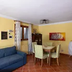 Con Darsena-castelletto Ticino 빌라