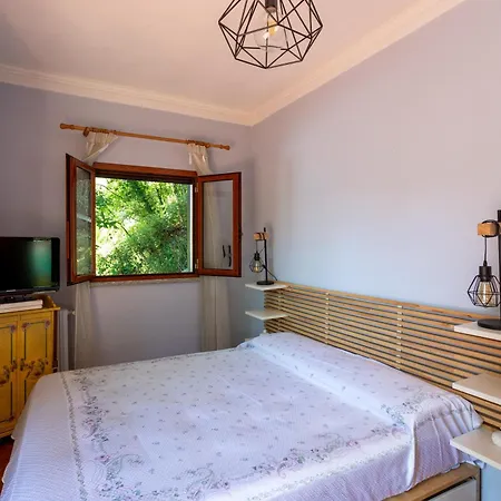 Con Darsena-castelletto Ticino Villa