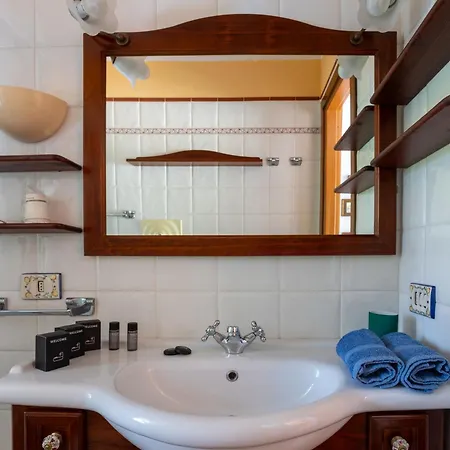 Con Darsena-castelletto Ticino Vila